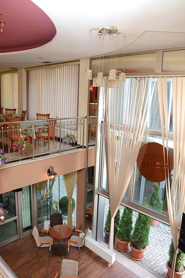 Bolero Hotel Ferizaj Buitenkant foto