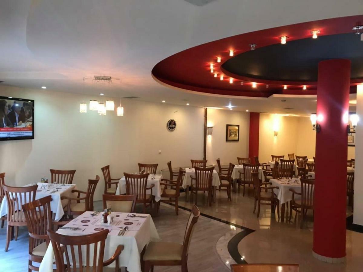 Bolero Hotel Ferizaj Buitenkant foto
