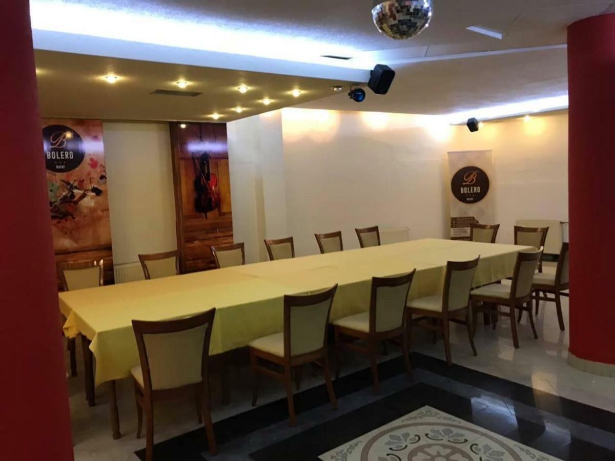 Bolero Hotel Ferizaj Buitenkant foto